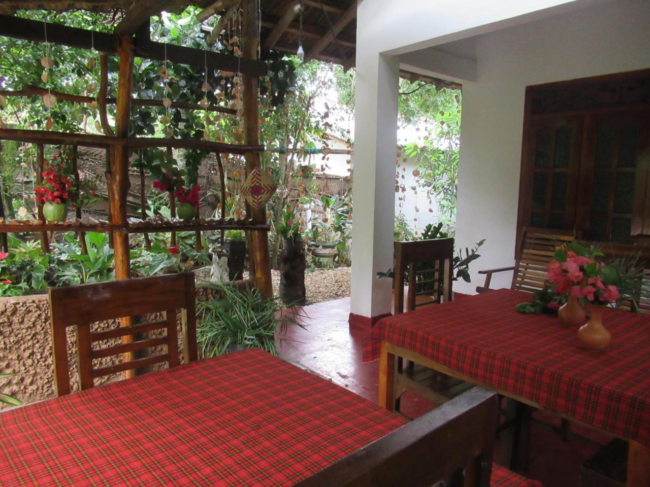Timasha Home Stay Tangalle Exterior photo